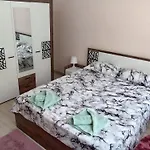 Cosy Family * فارنا