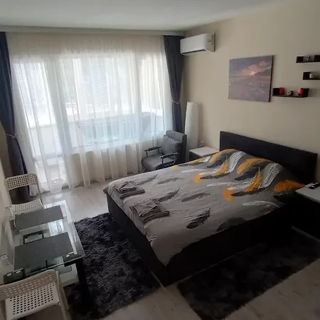 Cosy Apartament Warna